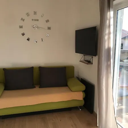 Apartments Jelka Banjol Exterior photo