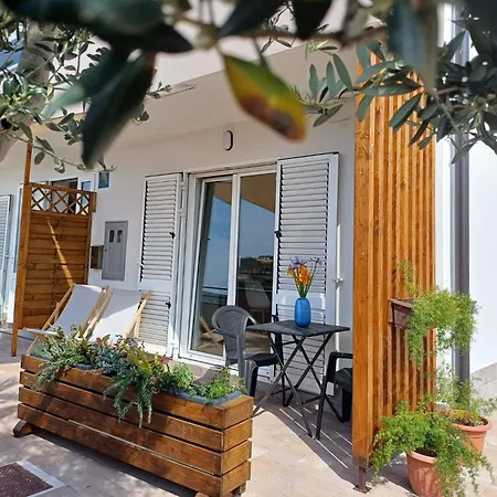 Apartments Jelka Banjol Exterior photo